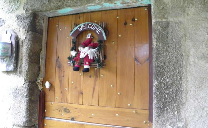 De voordeur met kerst 2012