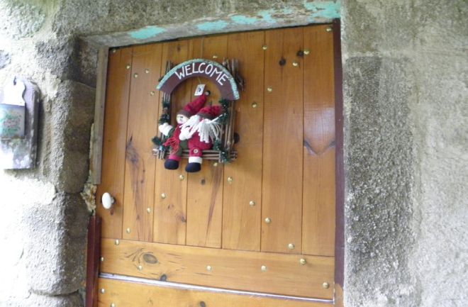 De voordeur met kerst 2012